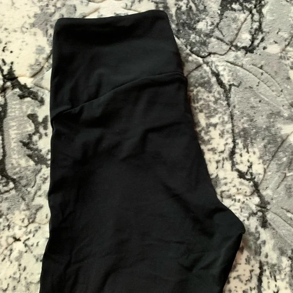 Zyia Leggings - Picture 2 of 3